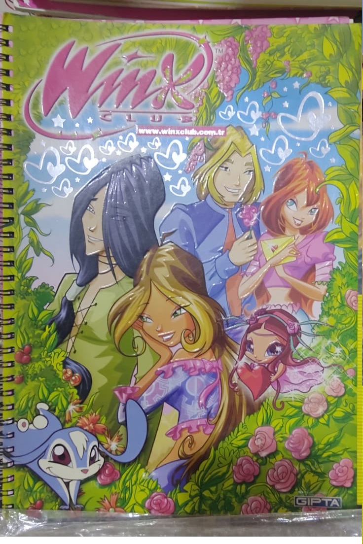 A4 PP KAPAK ,İÇİ RENKLİ,SPR.  KAHRAMAN DEFTER